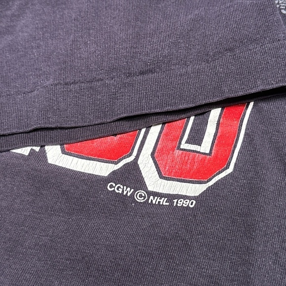 Vintage Black and Red Graphic Tee - Picture 4 of 10